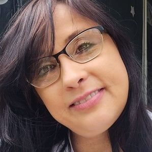 Meet your Posher, Queentarafaye